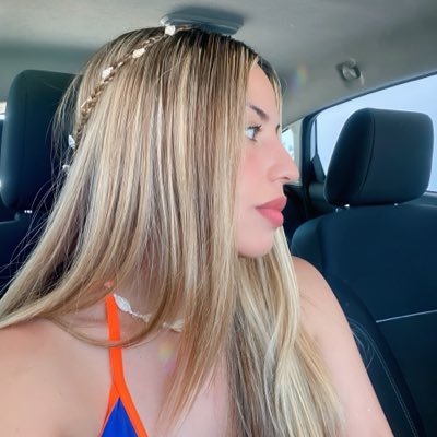 Flor_Sm1th's profile picture. 