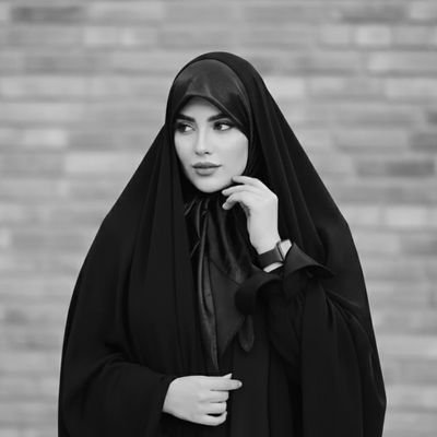 mahyahoseyni's profile picture. یه پرنده دارم به اسم لیمو🍋‍🟩 
ز گهواره تا گور دانش میجویم📗 
کمی هم کار فرهنگی و عکاسی میکنم📸 
منتظر امام عصر (عج)💚