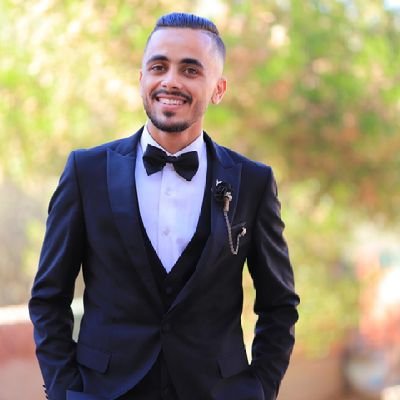 MEEDO__24__'s profile picture. ••
فلسطيني غزاوي 🖤 24 فـلـســ𝒑𝒂𝒍𝒆𝒔𝒕𝒊𝒏𝒆ـطـيـنّ🇵🇸
والنفسُ تشتهي الشهادة ولكن تأبى إلا أن تكون نداً..