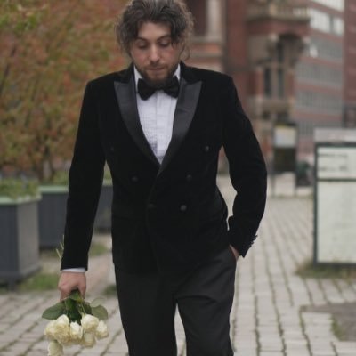 Roro725899731's profile picture. ما أجيده لا يجيده أحد، فهو بصمتي الخاصة التي لا تتكرر.