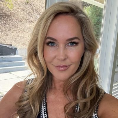 veronicaduples's profile picture. O sucesso é para aqueles que têm potencial para continuar, mesmo quando não tentam 🙌 Eng. Commer