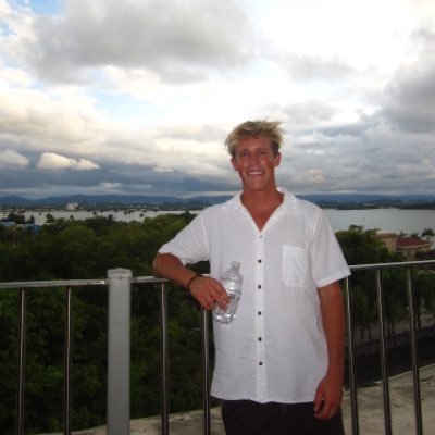 Loc8_Link's profile picture. 🌴 321 FL | 📈 Crypto & Travel addict ✈️   🌅 Aesthetic • 🫶 Friends • “Travel while you’re young”   #Loc8_Link