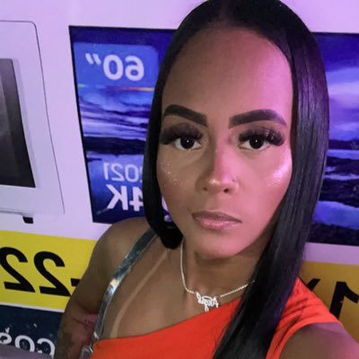 Deza24241664's profile picture. O amor continua & a saudade ganhou vida desde a hora da sua partida(...) 31-01-21 🥀🖤 {Lauren&Lauane} 💕 LaMuD eternamente ❤️ VALENTINA SOARES 👼🏽