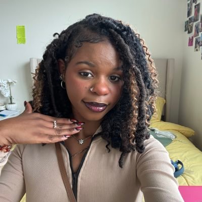 lifeoftisjea_'s profile picture. 𓋹 Insta: Tisjeaadell ✨ TikTok: Tisjeaadell✨ • Mind • Body • Glow 🌸 𝓟𝓼𝓪𝓵𝓶 𝟦𝟨:𝟧 ✧ 𓋹 🕯️