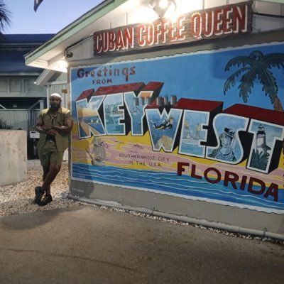 SW904's profile picture. I'M BATMAN! #TeamDuval #ProfessionalShooter #CombatOperator #WinSquad member #iHoop United States Army Veteran #CollegeGraduate Instagram : @Dirtbag_Stan904