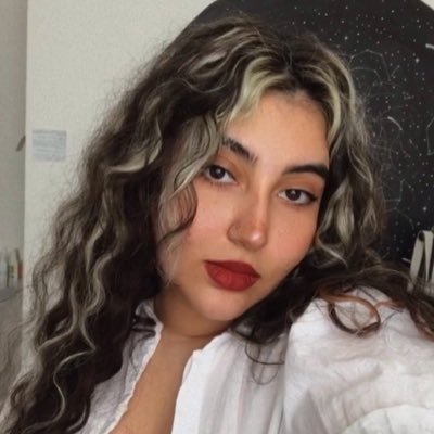 neesfsd's profile picture. I’m out with lanterns ,looking for myself.