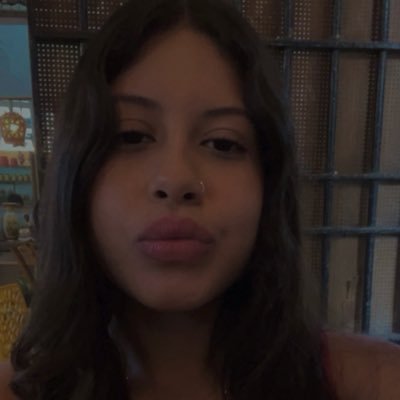 isabel_csc's profile picture. Prima de Paulo Freire ☭