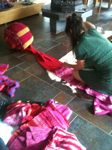 Kunstenstijl's profile picture. kunstenaar,ontwerpster,docent,schilderen,textiel, collages,vol ideeën 
artist,designer,teacher http://t.co/ZoxC0tIsf4 en
http://t.co/ckLdkScuhk