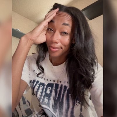 @iAm_LaToya