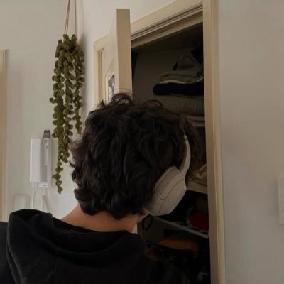 E229j's profile picture. ﴿رَبَّنَا لَا تُؤَاخِذْنَا إِنْ نَسِينَا أَوْ أَخْطَأْنَا﴾