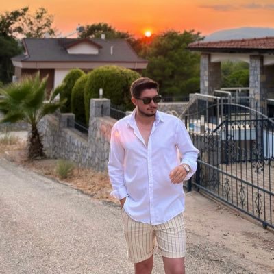 Furkansonmez_'s profile picture. #YENİHESAP