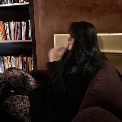 Ic4Ar's profile picture. أحيانًا مشاعر ، وأحيانًا فراغ