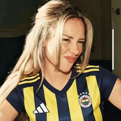 Heartofarina's profile picture. İnstagram:heartofvolleyball
                                              
Respect me.
I respect you.
Disrespect me, f*ck you