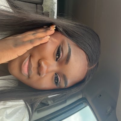 afuaamponsahhh's profile picture. Violin or Soprano sax? (Trying to commit to something new)