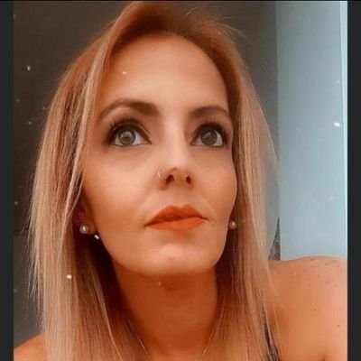 Vfloresleon's profile picture. Chef |
+2 Mgtr. Nutrición Clínica🍏 |
Investigando la Microbiota intestinal✨️ 
Viviendo con Doña Esclero🤍 | 🗣 de todo un 🤏🏻 
Politic 🚫 NO tks