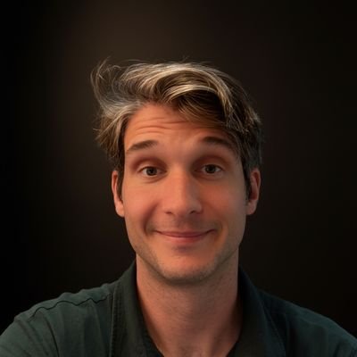 RichieBuildsX's profile picture. 7x Co-Founder & aspiring actor, currently figuring out how to efficiently and strategically grow to 10k followers.
Sharing and productising my journey