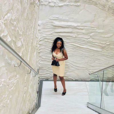 Crissy_Blanco's profile picture. 🌻🙂💐