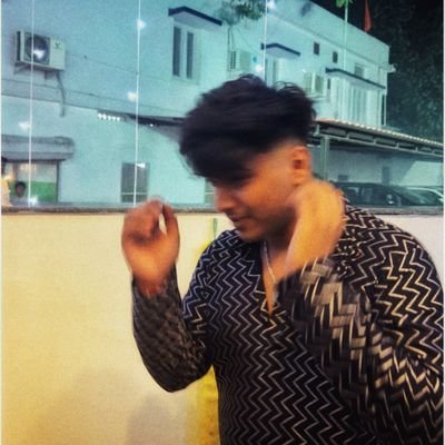 raaaghhzzz's profile picture. hip-hop • finance • art • curiosity 
//
₹