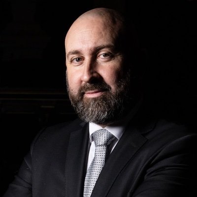 Trichard's profile picture. Juriste, syndicaliste | Franc-maçon du @GODFOfficiel, engagé pour la #République universelle 🌿