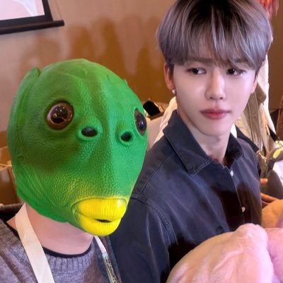 infinityzen_'s profile picture. I ult nct. I’m just here to support my faves and trying (very hard) to be a positive account. 25+