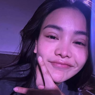 karolineferre's profile picture. I promise not to go, if you promise to stay
