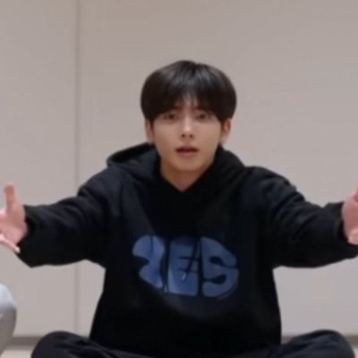 hyukasputnikyey's profile picture. In my kaleidoscope are pressed butterflies, reminding me i've only one life

no space for solos here and shippers who forget it's two real people