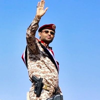 YAlsmwd's profile picture. لا شيء أسوء من خيانة القلم ، فالرصاص الغادر قد يقتل أفراداً بينما القلم الخائن قد يقتل أُمماً.