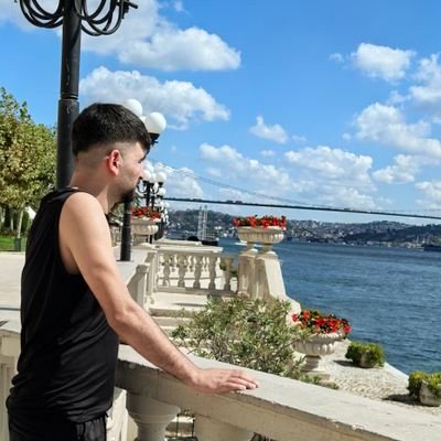 Frat193627's profile picture. 