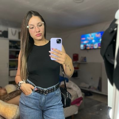 gomezmalena01's profile picture. filipenses 4:13💖