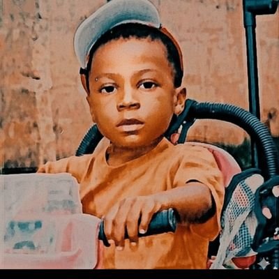 officialsammiey's profile picture. Intro_Extro_Vert 🫥👽..//
Blue💙is the color..//
Certified verbal assassin{🗣️🔪}..//
Music enthusiasts🇧🇪 🎶🎧💜 ...//
Nice guy🙃...