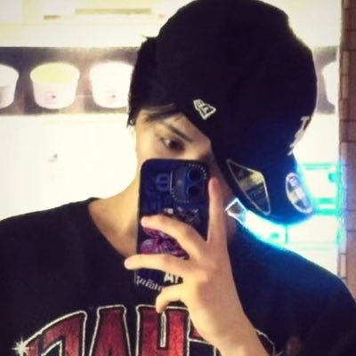 dxwxsbf's profile picture. 🎶…who’s there? THE YAOI ADDICTE introducing bnd⋆˚꩜｡