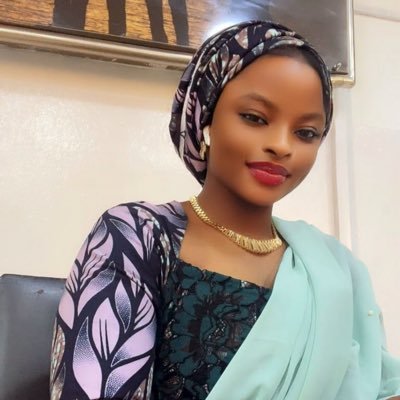 Aashfinn's profile picture. HISTORIAN👩🏾‍🎓/CHEF👩‍🍳/ ..i bake everything. 5’https://t.co/PngfTPaOgV for promotions and campaigns.Mshafa003@gmail.com 20-03-2024💔gymRAT, Lazy banker.