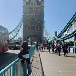 Miroupes424919's profile picture. 