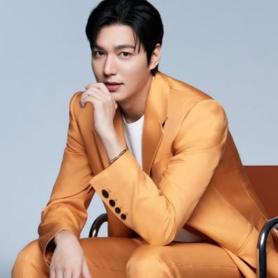 Leeminh35290735's profile picture. 