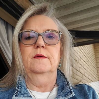 JulieLe342346's profile picture. Congratulations 🎊 I'm julie leach,the largest Powerball jackpot winner of $310million in Michigan.