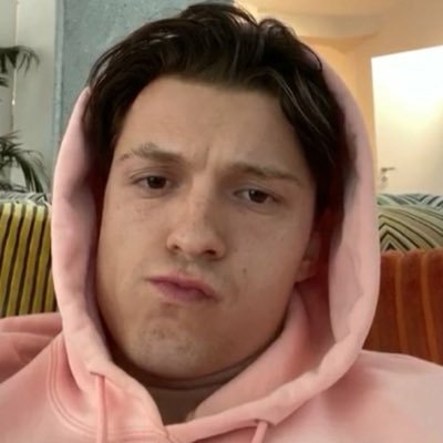 perryschained's profile picture. 🍓🍭🌻👁️🎪🦋 ✦ fan account