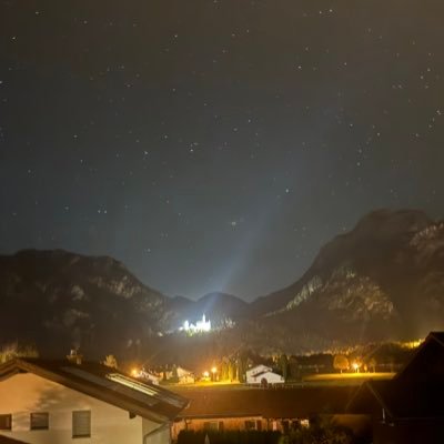 Jorgos2022's profile picture. Wander gerne in den Alpen. Liebe die Freiheit. Investiere seit 33 Jahren an der Börse. (Buy and Hold). Wir sind eine Menschheitsfamilie Kontemplation