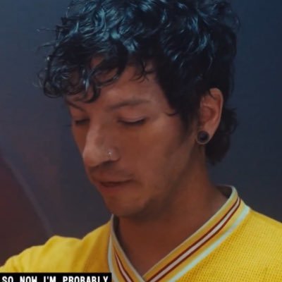 2blesided's profile picture. i’m semi-automatic