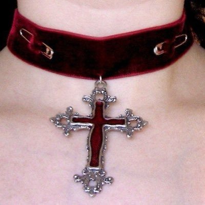 lotusdecereja's profile picture. 