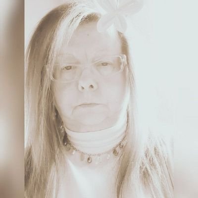 MarieLo87570137's profile picture. Amo gatti e cavalli, adoro leggere, visitare musei e ascoltare buona musica. Il mio motto è vivi e lascia vivere. Amo la vita .