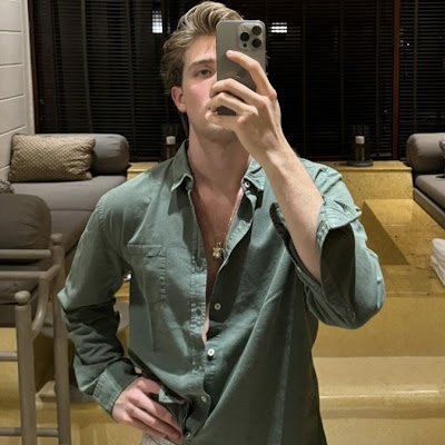 YazdaaanK64349's profile picture. 