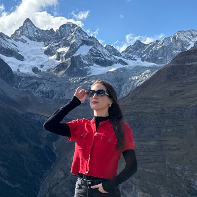vnessified's profile picture. 
