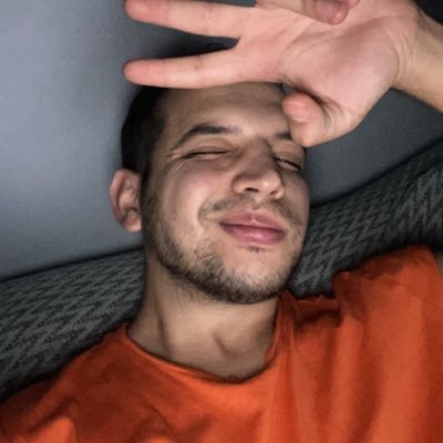 aliirsln's profile picture. 
