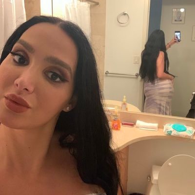 monica_wilso's profile picture. "27 | Lover of coffee, and adventure | Empowering vibes only ✨ | Navigating life with passion and purpose | 📍