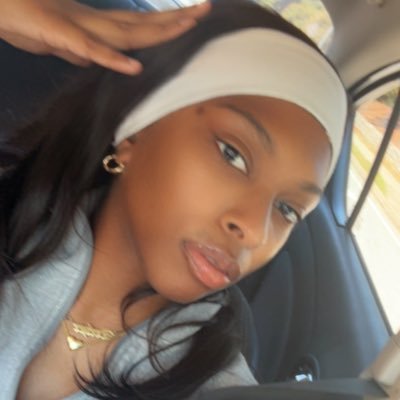 LoDxne's profile picture. 