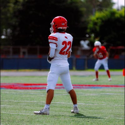 andrewtylk1's profile picture. Marist 29 |RB/DB| 5’8 155 lbs | @UndrdogAthletix Athlete