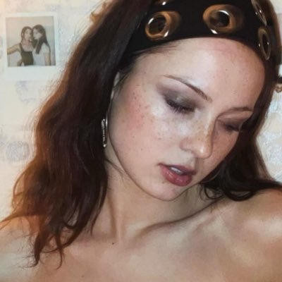 FATEMYFRlEND's profile picture. i love the strokes and You by the 1975