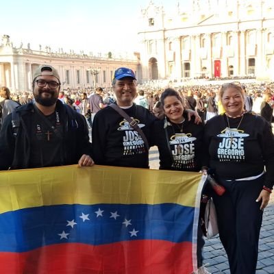 HnaRinaJes's profile picture. En la quietud de las Cosas Bellas Amo a Jesús y Anuncio el Evangelio en Todo Tiempo. Soy de Jesús es Señor. Amo a la Iglesia, al Papa, a la CCJES y a mi Flia