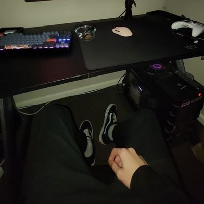 zennycs's profile picture. 