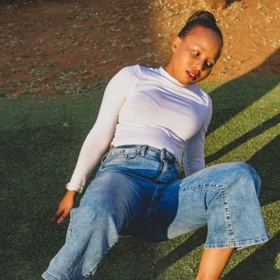 ReleGlo's profile picture. 
